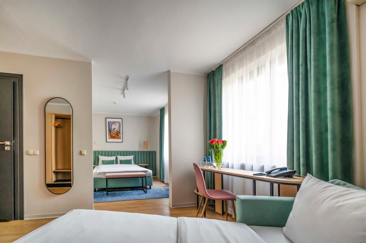 Hotel H12**** Krasków Εξωτερικό φωτογραφία