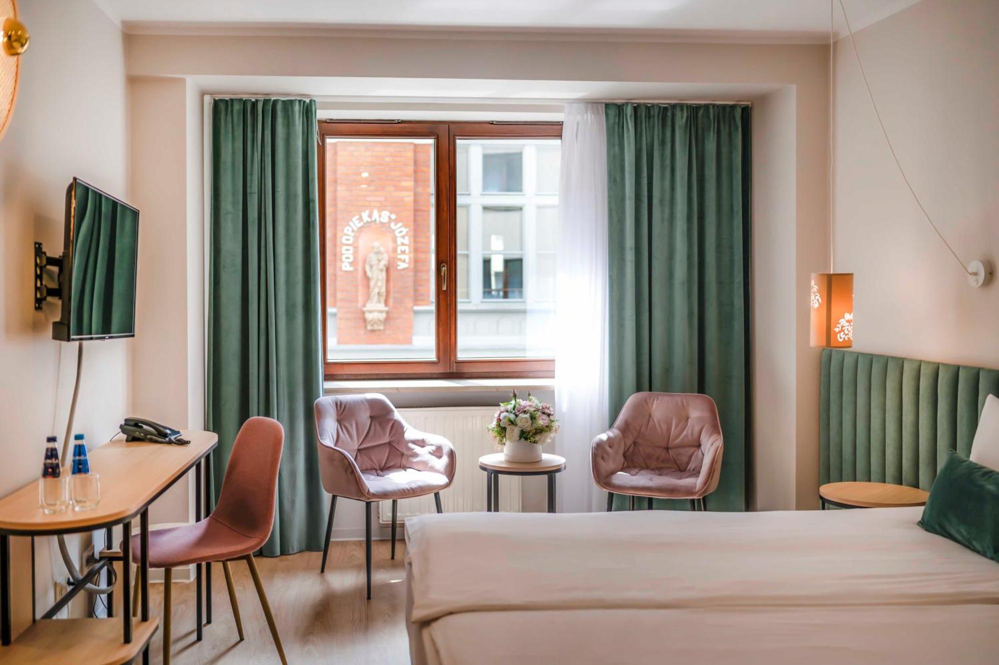 Hotel H12**** Krasków Εξωτερικό φωτογραφία