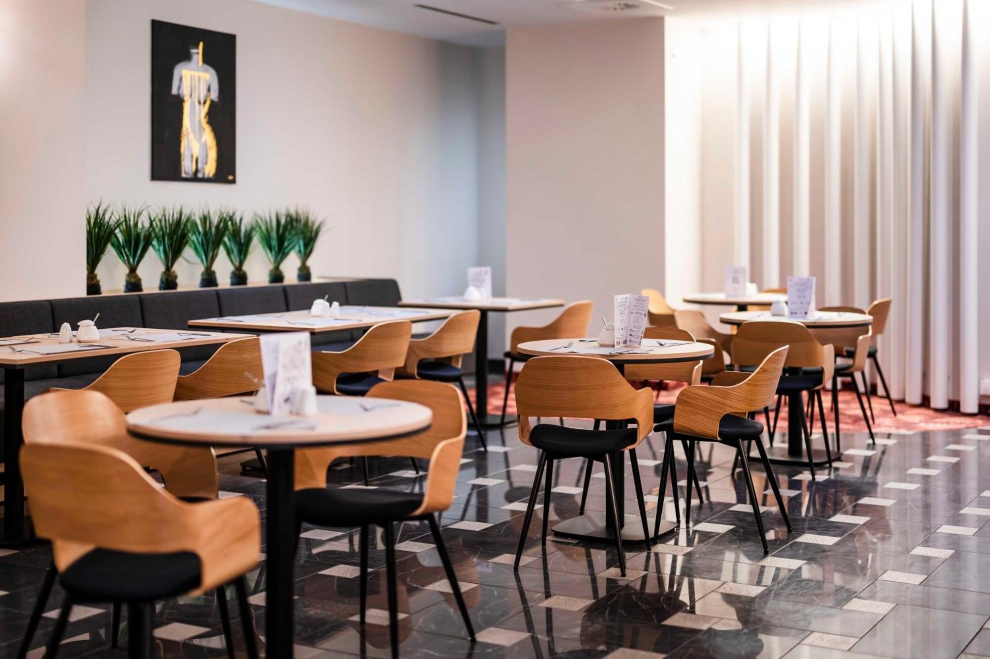 Hotel H12**** Krasków Εξωτερικό φωτογραφία